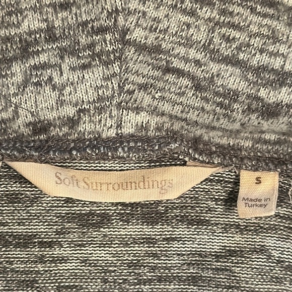 Soft Surroundings heathered gray cowl neck top size small - Picture 3 of 6
